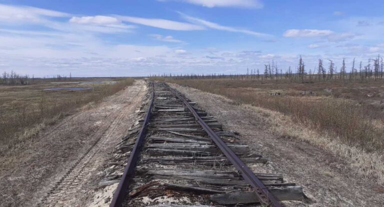 Ferrovia morta Stalin circolo polare