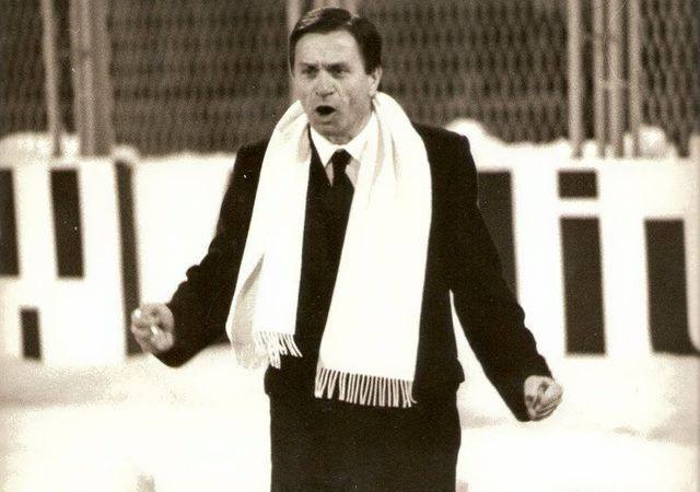 Ćiro Blažević e la sua sciarpa bianca