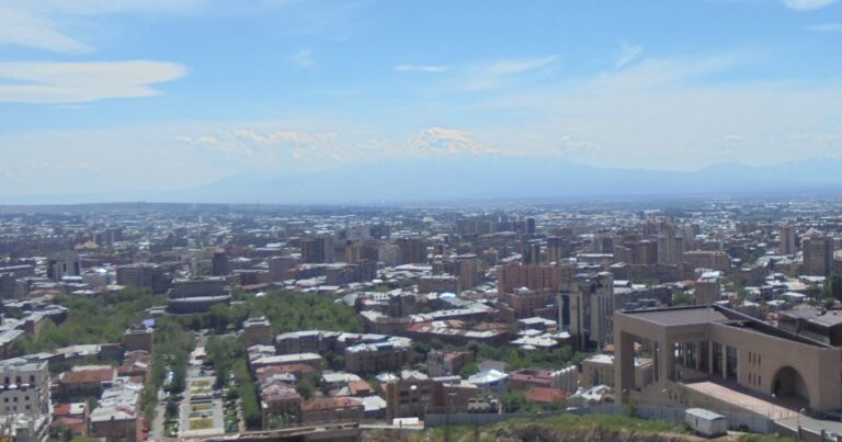 Erevan e l'Ararat
