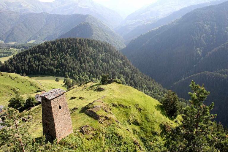 Vista sul Tusheti, patria della Aludi georgiana.