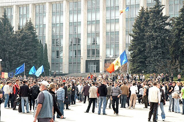 Proteste a Chişinău davanti al palazzo del governo (Wikicommons)