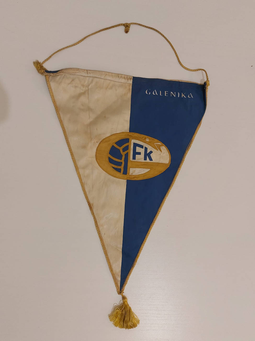 FK Radnicki 1923 Kragujevac pennant wimpel flag Serbia partizan red star  Belgrad