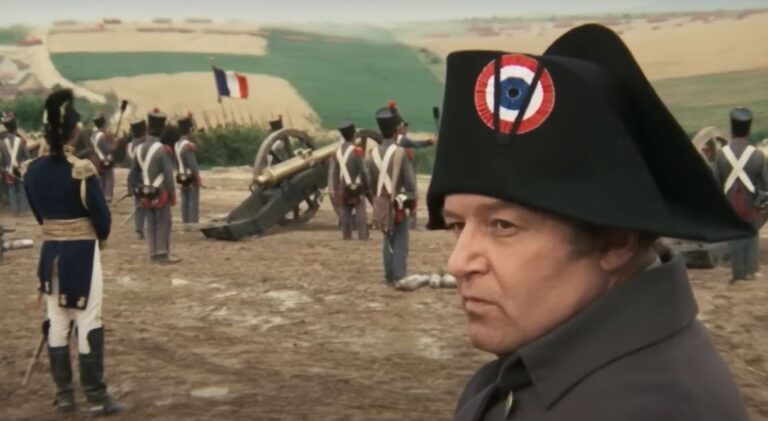 Una scena del film Waterloo (1970) del regista Sergej Bondarčuk.