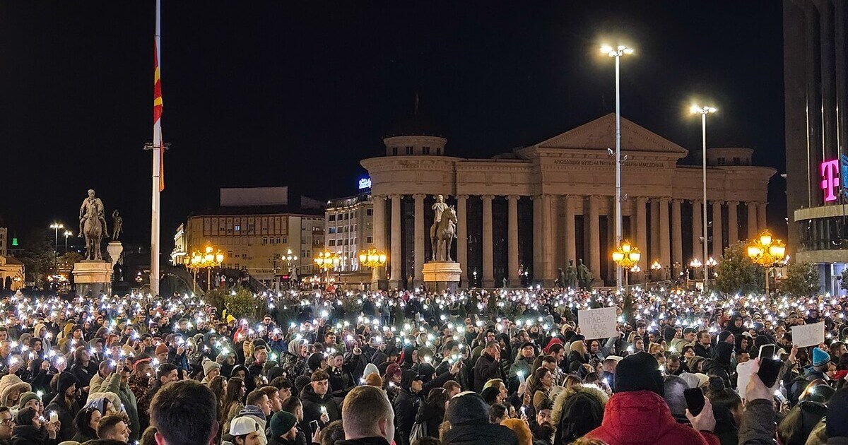 Raduno a Skopje a seguito del rogo del club Pulse di Kočani