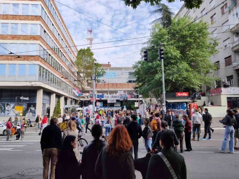 blokade serbia movimento studentesco
