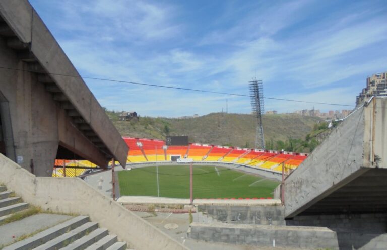 Calcio in Armenia, il vecchio stadio dell'Ararat Erevan