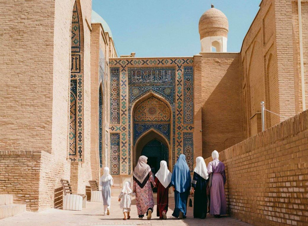 necropoli di Shah-i-Zinda (Meridiano 13/Vitalii Mikhailiuk, foto su pellicola)