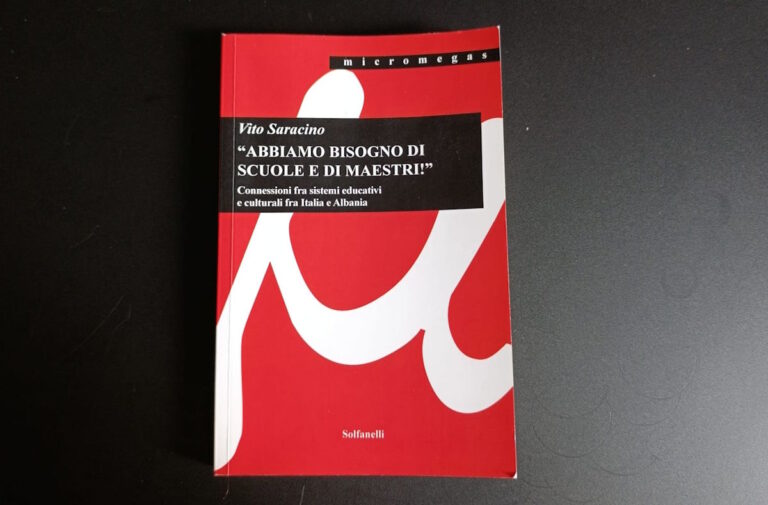 Copertina di "Abbiamo bisogno di scuole e di maestri!" di Vito Saracino